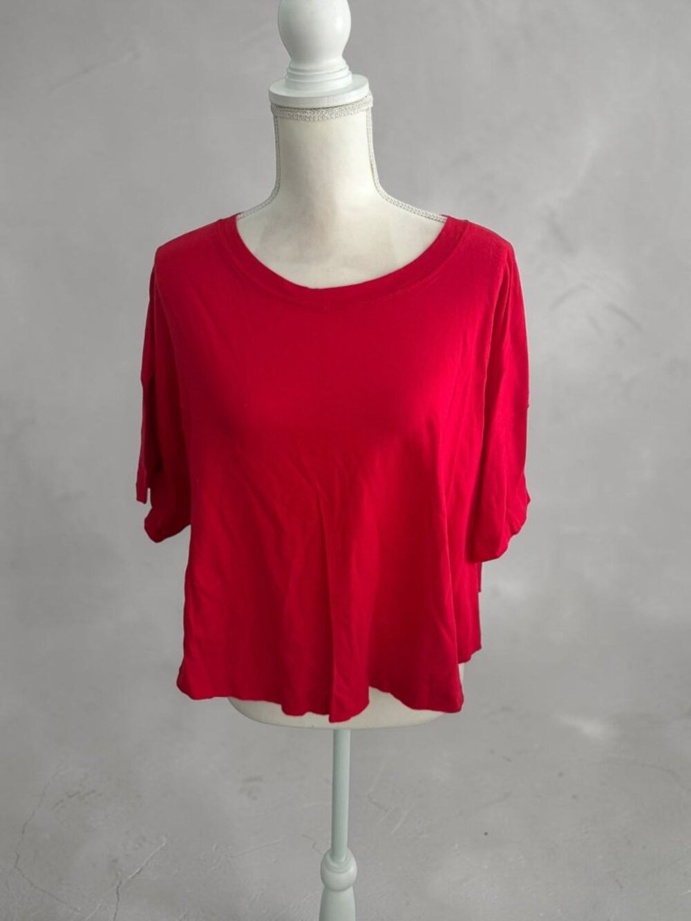 ZENANA Red Short Sleeve Basic Slub Tee Size Large